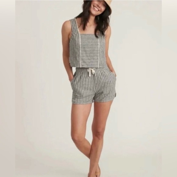 Marine Layer Pants - EUC Marine Layer Beach Shorts Women’s M Gray White Stripe Hemp Blend Pull on